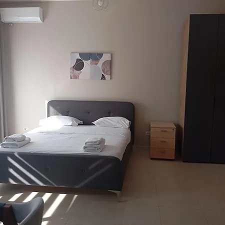 Bazar3 Mini Lejlighed Tirana